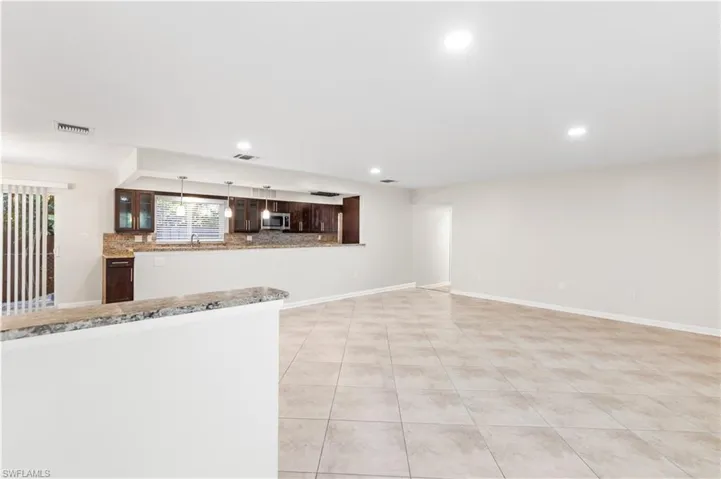 3550  14th N ST, Naples, FL 34103