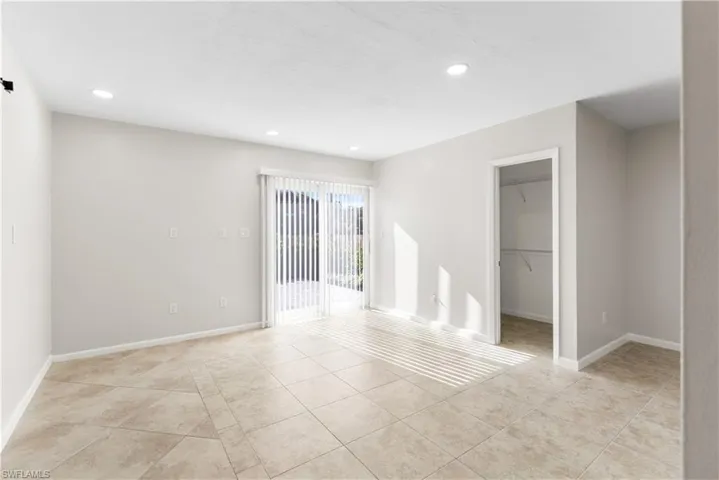 3550  14th N ST, Naples, FL 34103