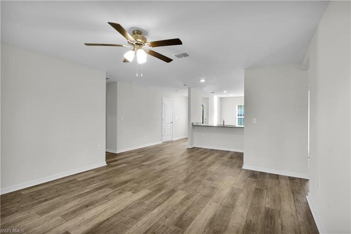 838 La Salle AVE, FORT MYERS FL 33913