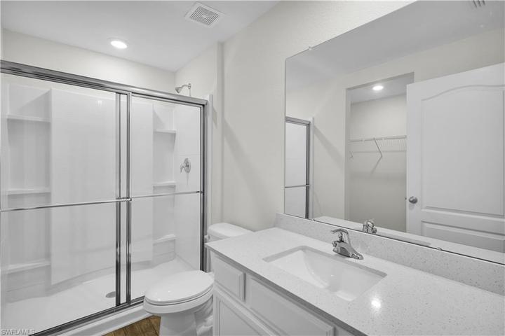 838 La Salle AVE, FORT MYERS FL 33913