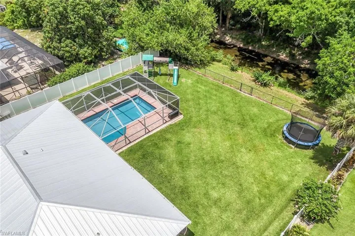 539 Cypress Way E, Naples, Florida 34110
