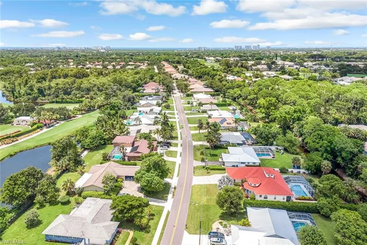 539 Cypress Way E, Naples, Florida 34110
