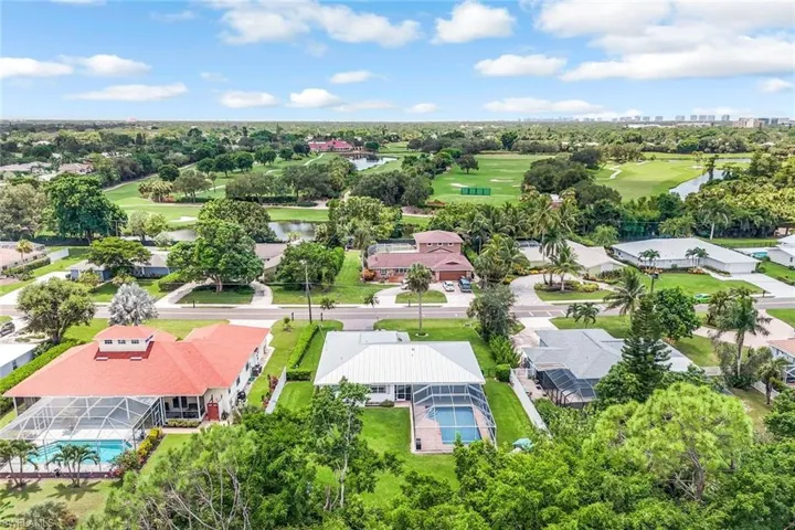 539 Cypress Way E, Naples, Florida 34110
