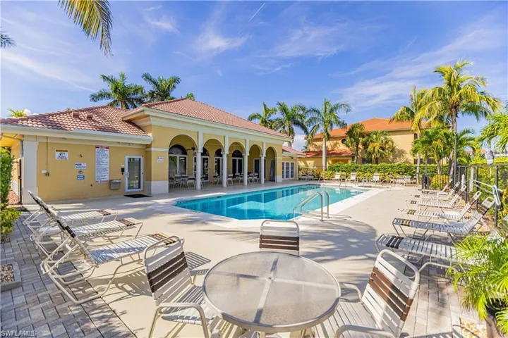 4281  Bellasol  CIR, Fort Myers, FL 33916