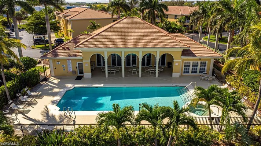 4281  Bellasol  CIR, Fort Myers, FL 33916