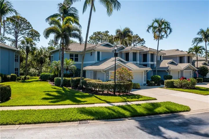 Your Naples paradise awaits!
