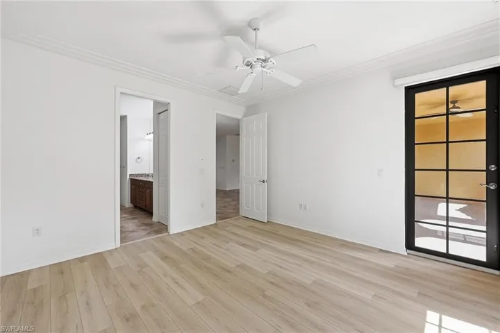 9037  Alturas  ST, Naples, FL 34113