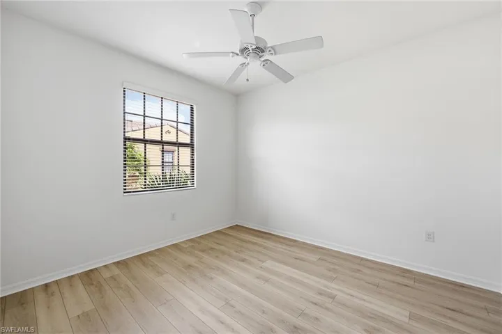 9037  Alturas  ST, Naples, FL 34113
