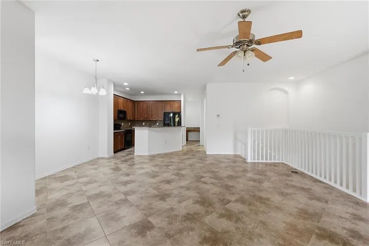 9037  Alturas  ST, Naples, FL 34113