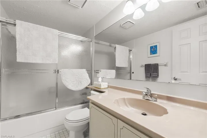 3631 Se 10th Ave 102, Cape Coral, Florida 33904