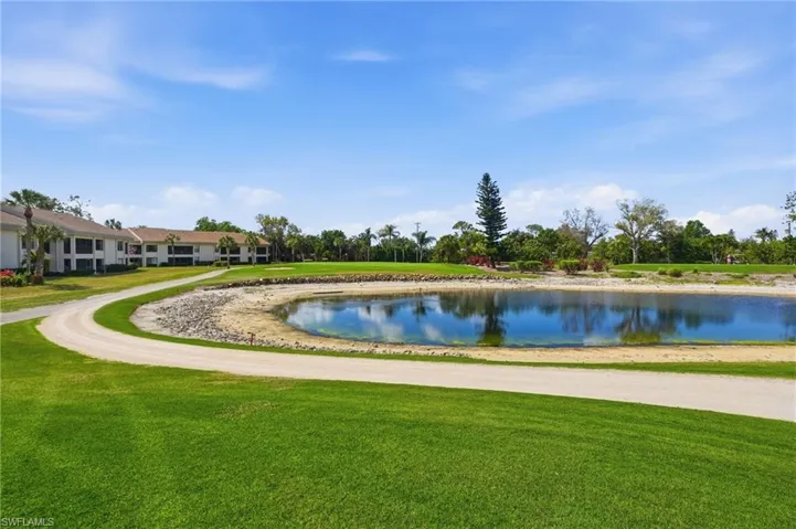 5585 Trailwinds Dr 314, Fort Myers, Florida 33907