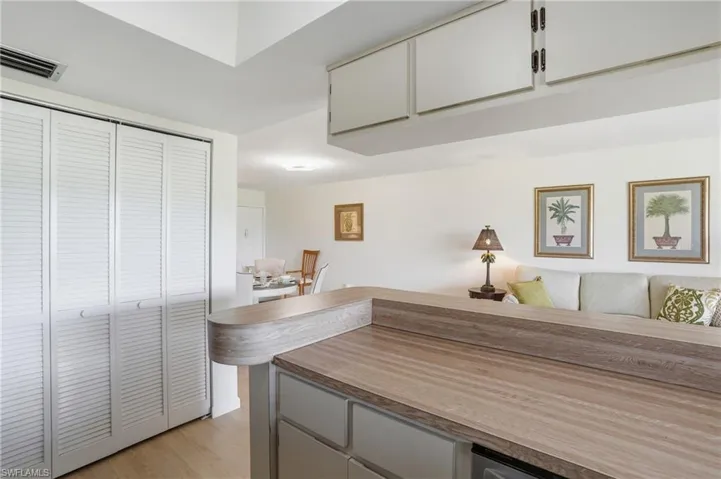 5585 Trailwinds Dr 314, Fort Myers, Florida 33907