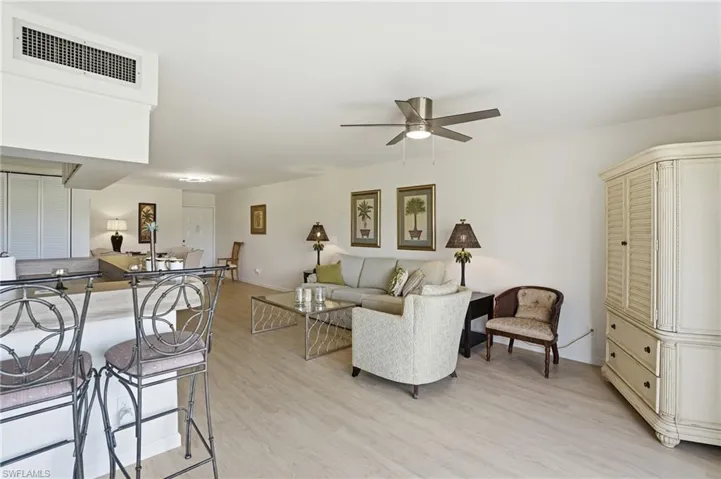 5585 Trailwinds Dr 314, Fort Myers, Florida 33907