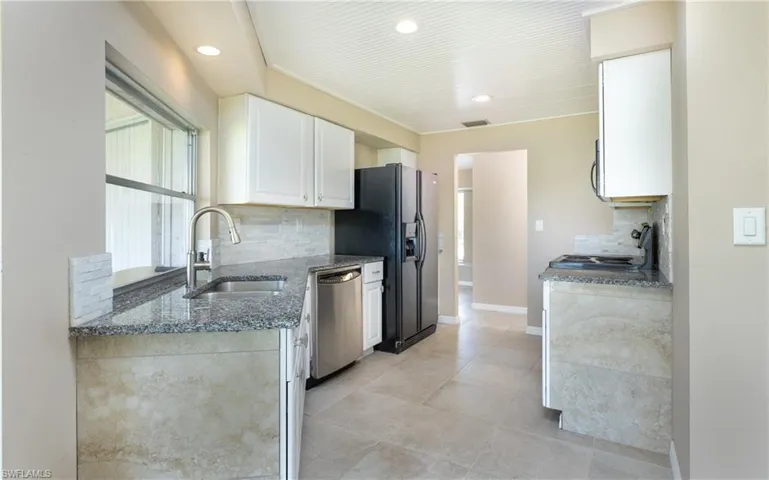 3513 SE 22nd  AVE, Cape Coral, FL 33904