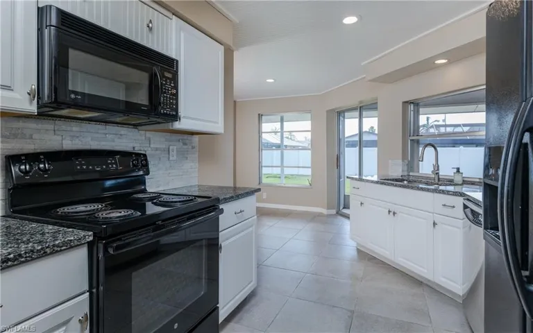 3513 SE 22nd  AVE, Cape Coral, FL 33904