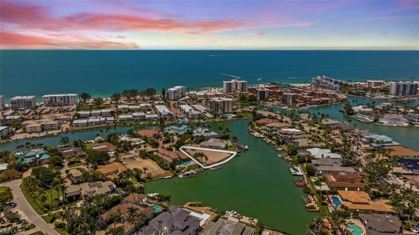 211 SPRING LINE DR, NAPLES FL 34102