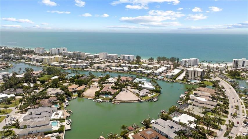 211 SPRING LINE DR, NAPLES FL 34102