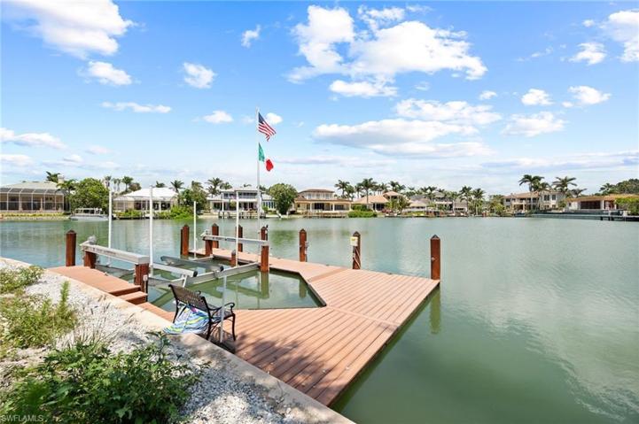 211 SPRING LINE DR, NAPLES FL 34102