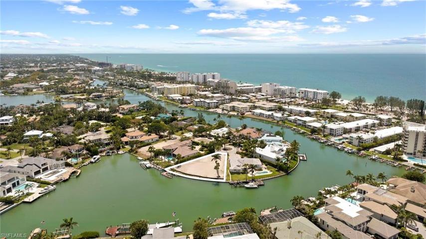 211 SPRING LINE DR, NAPLES FL 34102