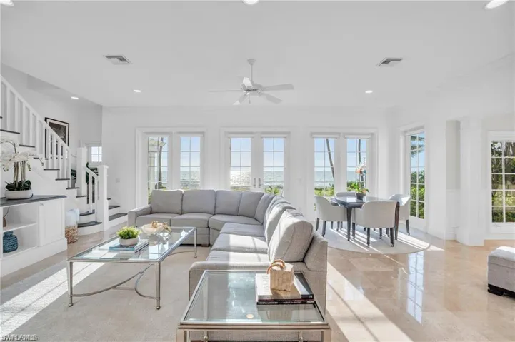 23  6TH AVE N  , Naples, FL 34102