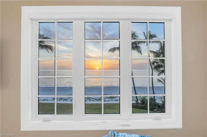 23  6TH AVE N  , Naples, FL 34102