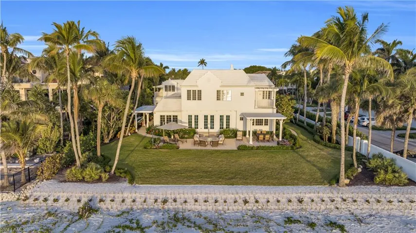23  6TH AVE N  , Naples, FL 34102