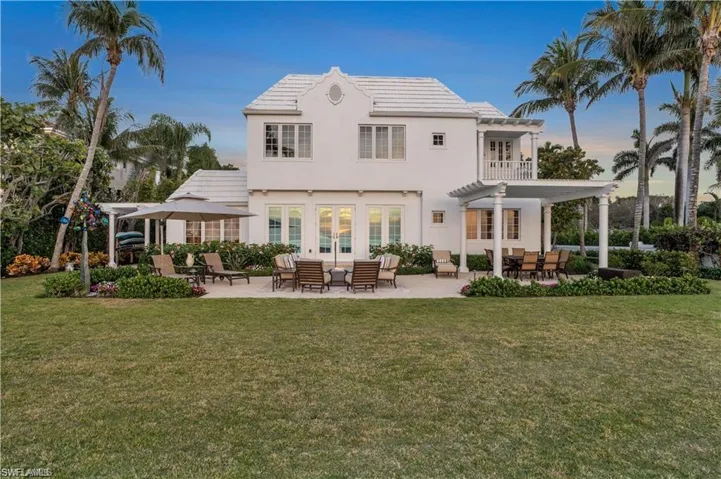 23  6TH AVE N  , Naples, FL 34102