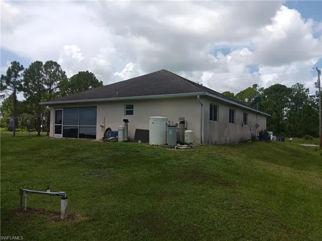 631  Aspen S AVE, Lehigh Acres, FL 33974