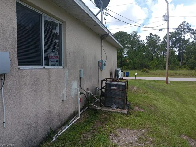 631  Aspen S AVE, Lehigh Acres, FL 33974
