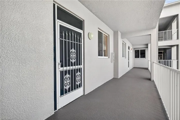 16645  Lake Circle  DR, Fort Myers, FL 33908