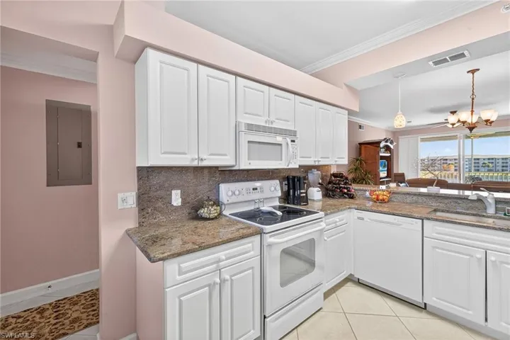 16645  Lake Circle  DR, Fort Myers, FL 33908