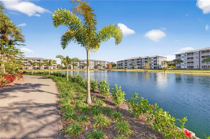 16645  Lake Circle  DR, Fort Myers, FL 33908