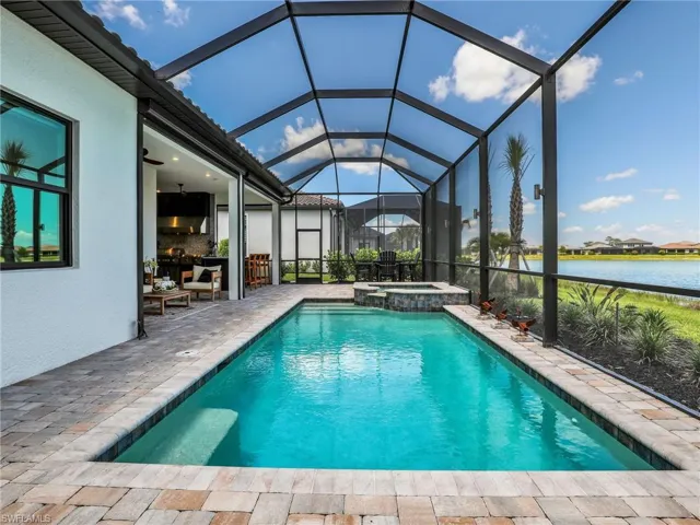 18412  Ridgeline  DR, Estero, FL 33928