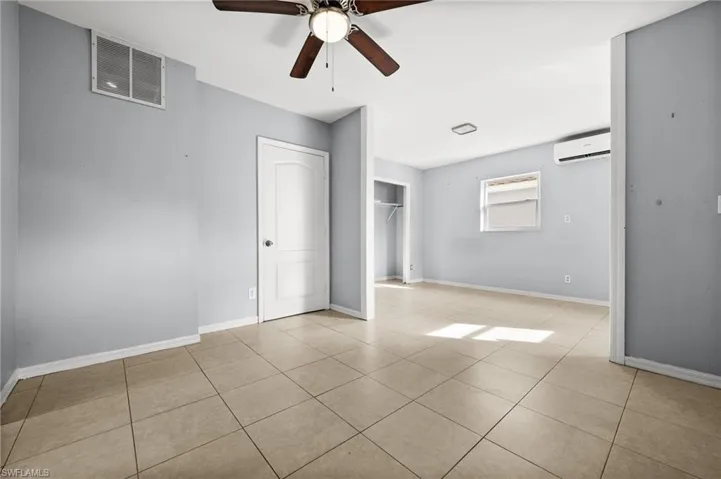 781 101st Ave N, Naples, Florida 34108