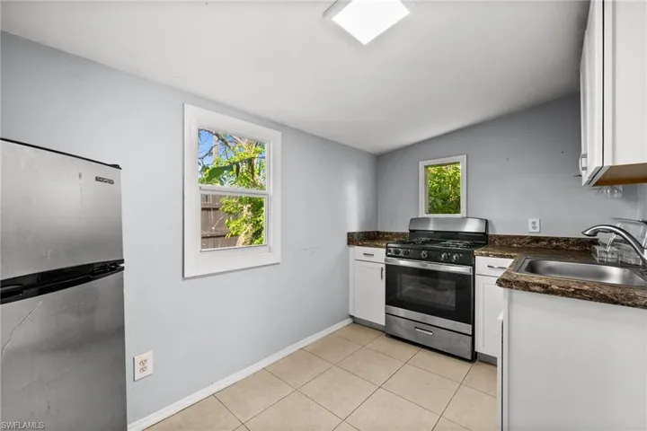 781 101st Ave N, Naples, Florida 34108