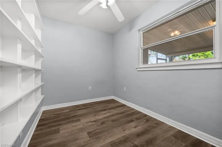 781 101st Ave N, Naples, Florida 34108