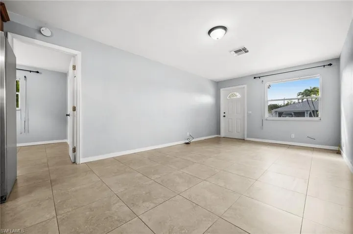 781 101st Ave N, Naples, Florida 34108