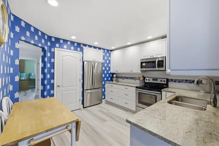 3356 N Key Dr 7, North Fort Myers, Florida 33903