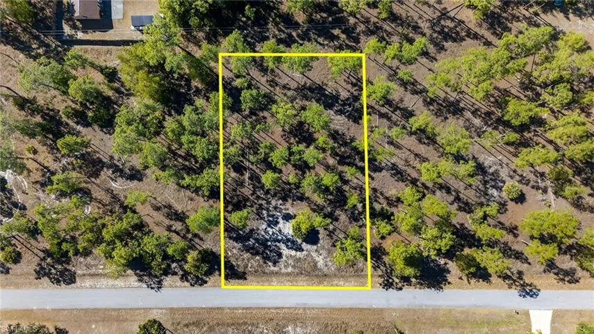 View of property location with property boundaries highlighted