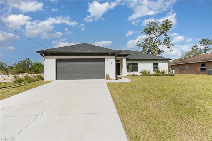2618 Helen CIR, LEHIGH ACRES FL 33971