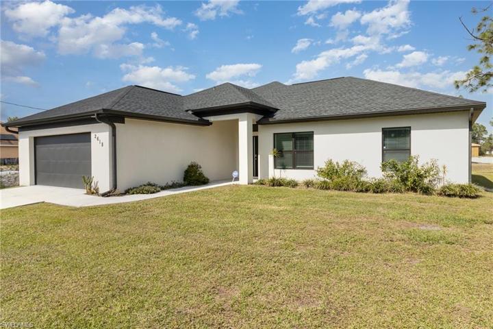2618 Helen CIR, LEHIGH ACRES FL 33971