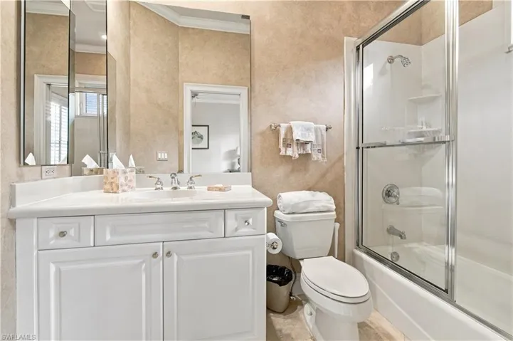 188 Cheshire Way, Naples, Florida 34110