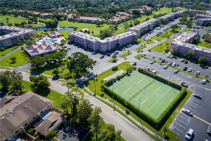 180 Turtle Lake Ct, Naples, Florida 34105