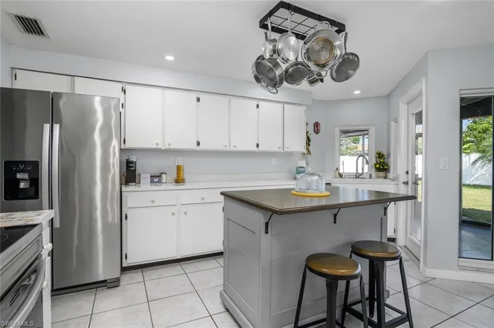 136  Coral Vine  DR, Naples, FL 34110