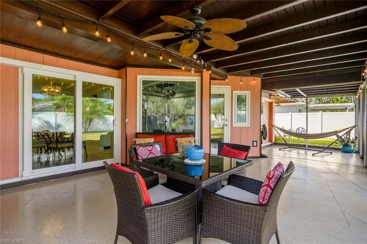 136  Coral Vine  DR, Naples, FL 34110