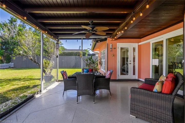 136  Coral Vine  DR, Naples, FL 34110