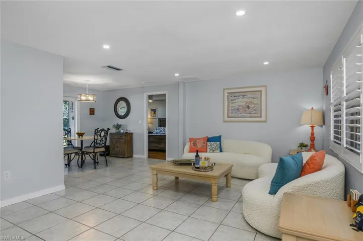 136  Coral Vine  DR, Naples, FL 34110