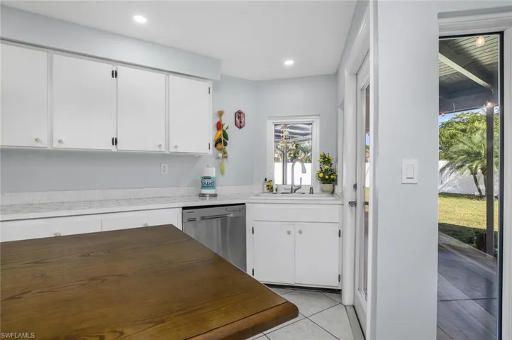 136  Coral Vine  DR, Naples, FL 34110