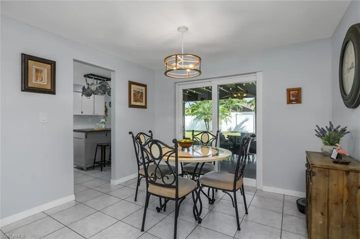 136  Coral Vine  DR, Naples, FL 34110