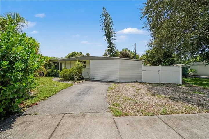 2398 Estey Ave, Naples, Florida 34104